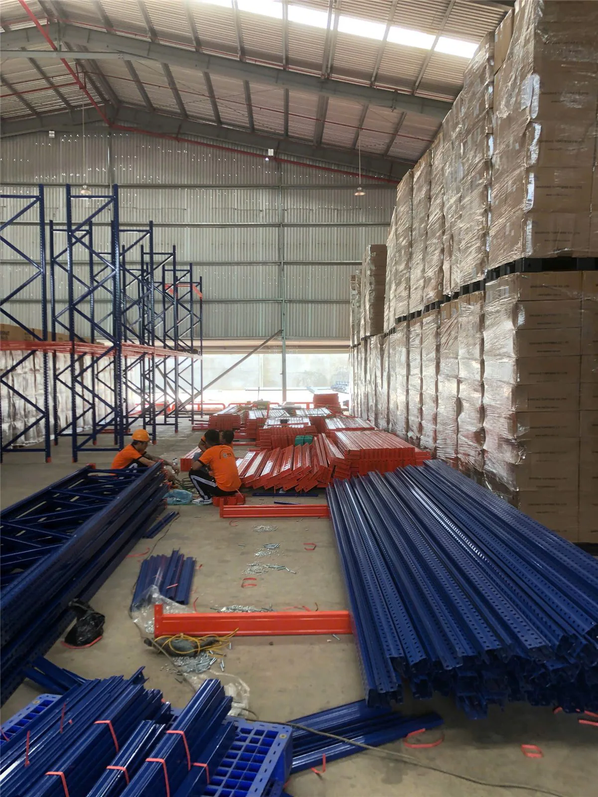 Tiếp cận pallet linh hoạt · Selective 05